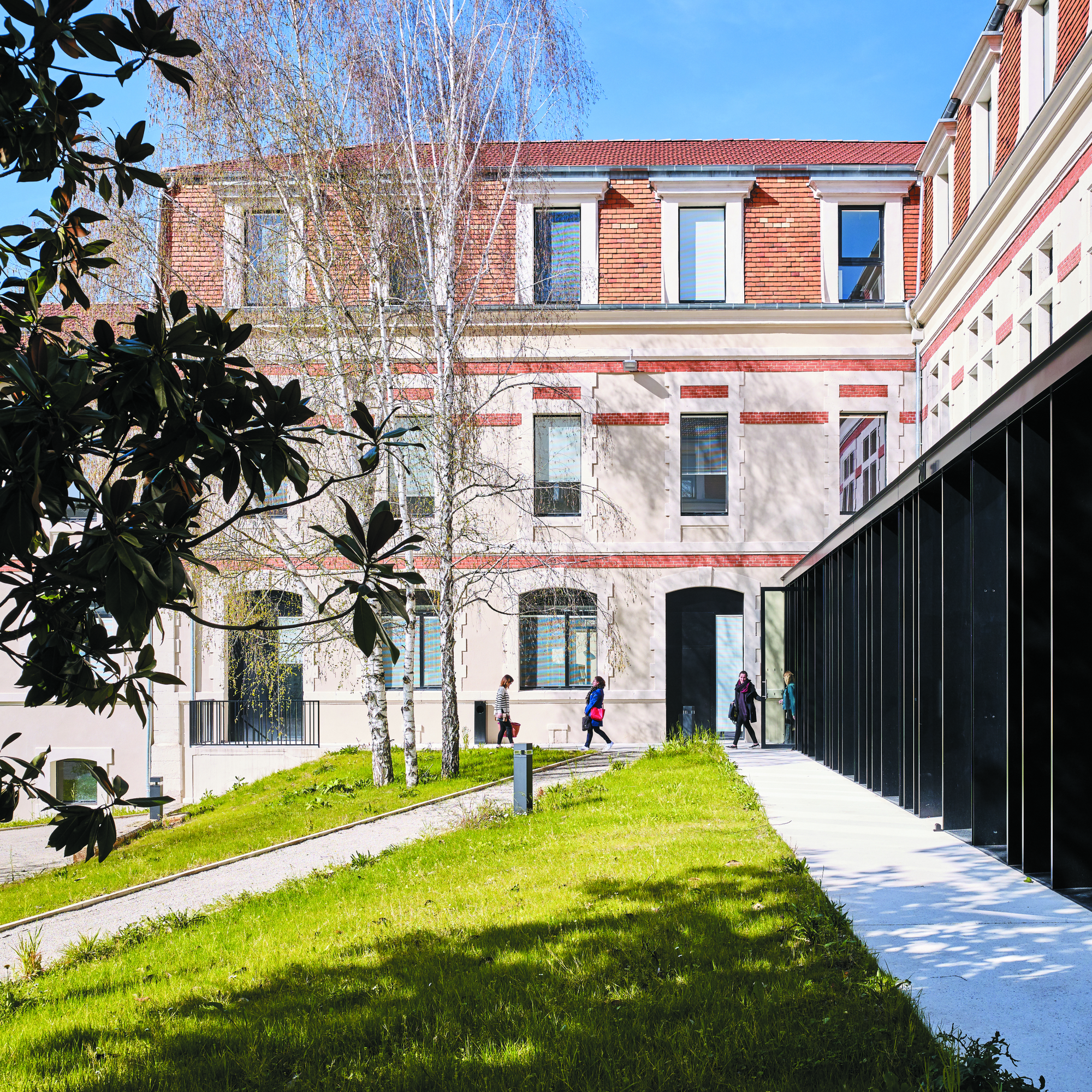 University Centre, Cahors, France - Image 4